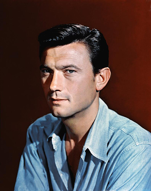 http://www.classicmoviefavorites.com/wp-content/uploads/2016/09/laurence-harvey2016.jpg
